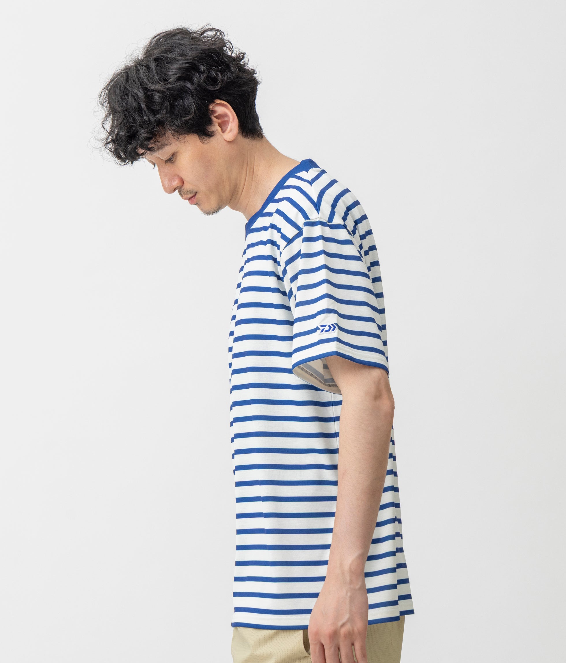 SHADE STRIPE T-SHIRT