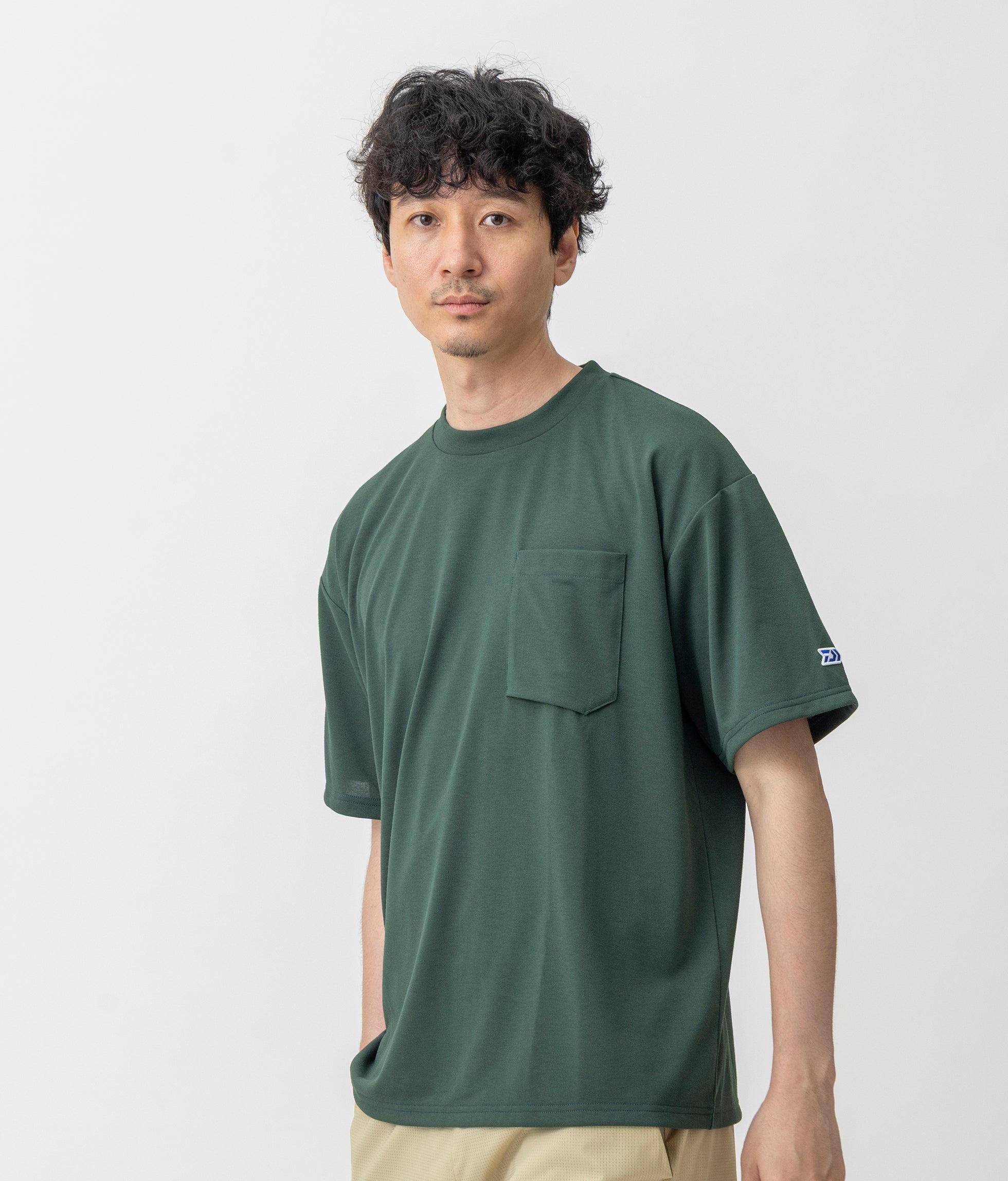 model:178㎝, B85, W70, H88 Lサイズ着用