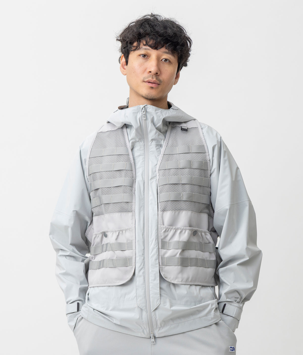model:178㎝, B85, W70, H88