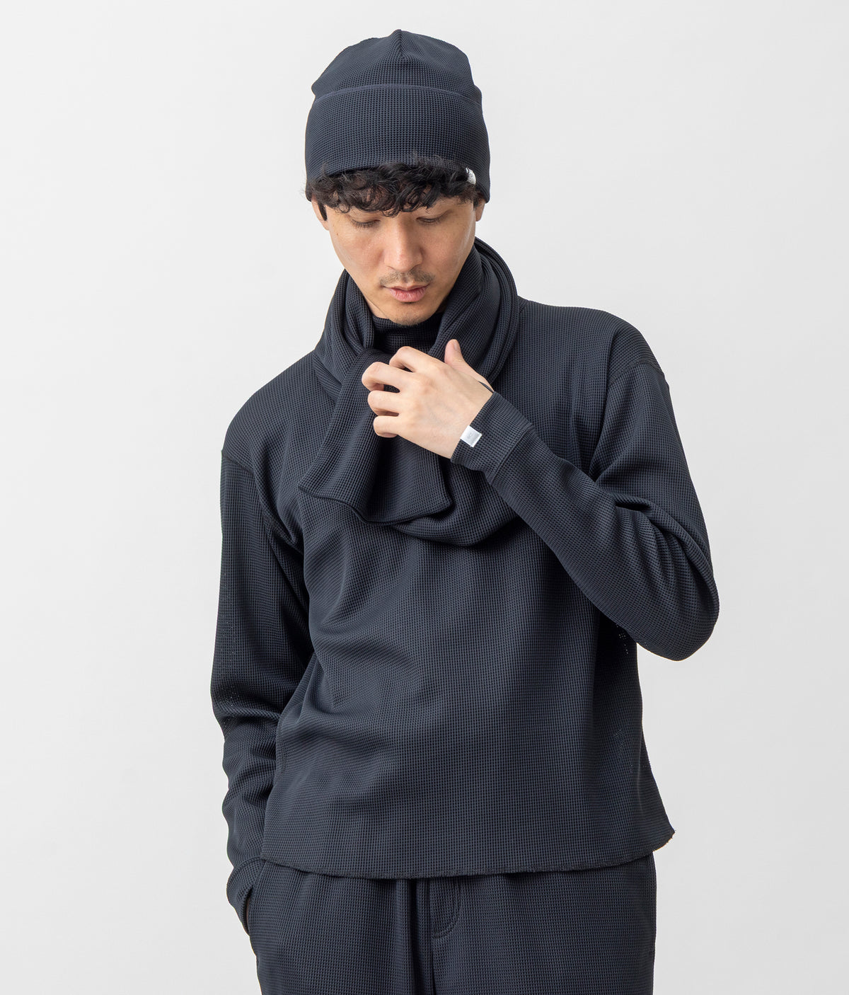 model:178㎝, B85, W70, H88 Lサイズ着用