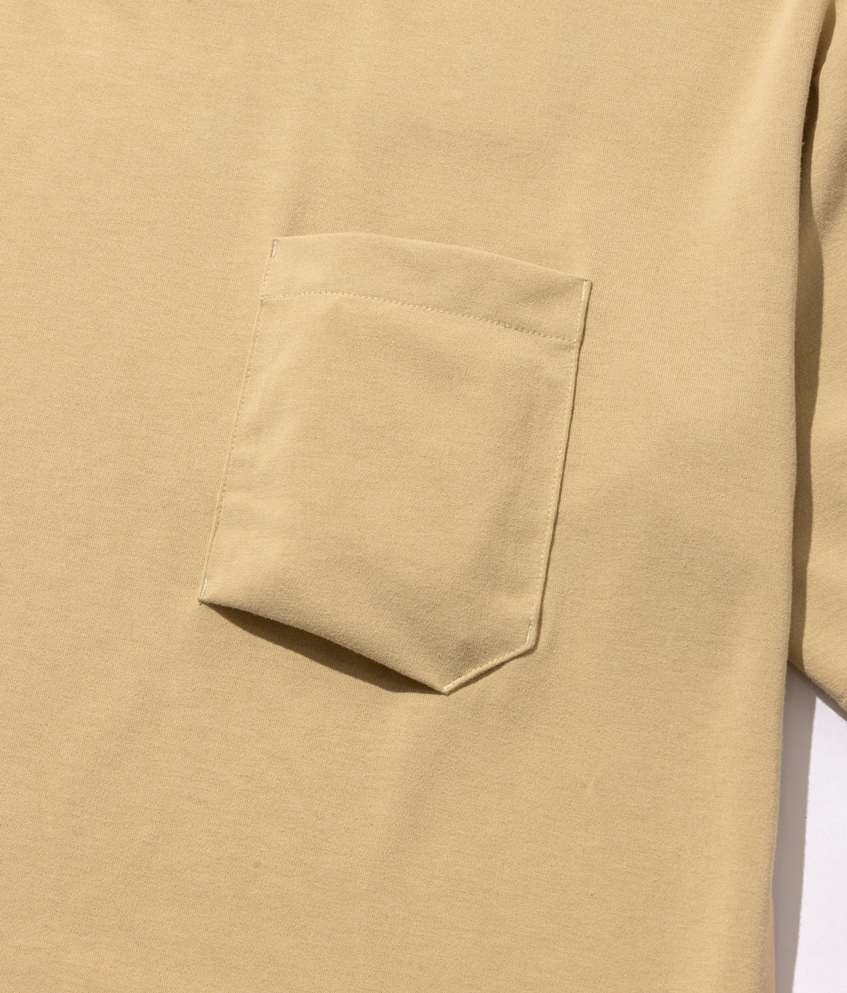 SHADE POCKET T-SHIRT