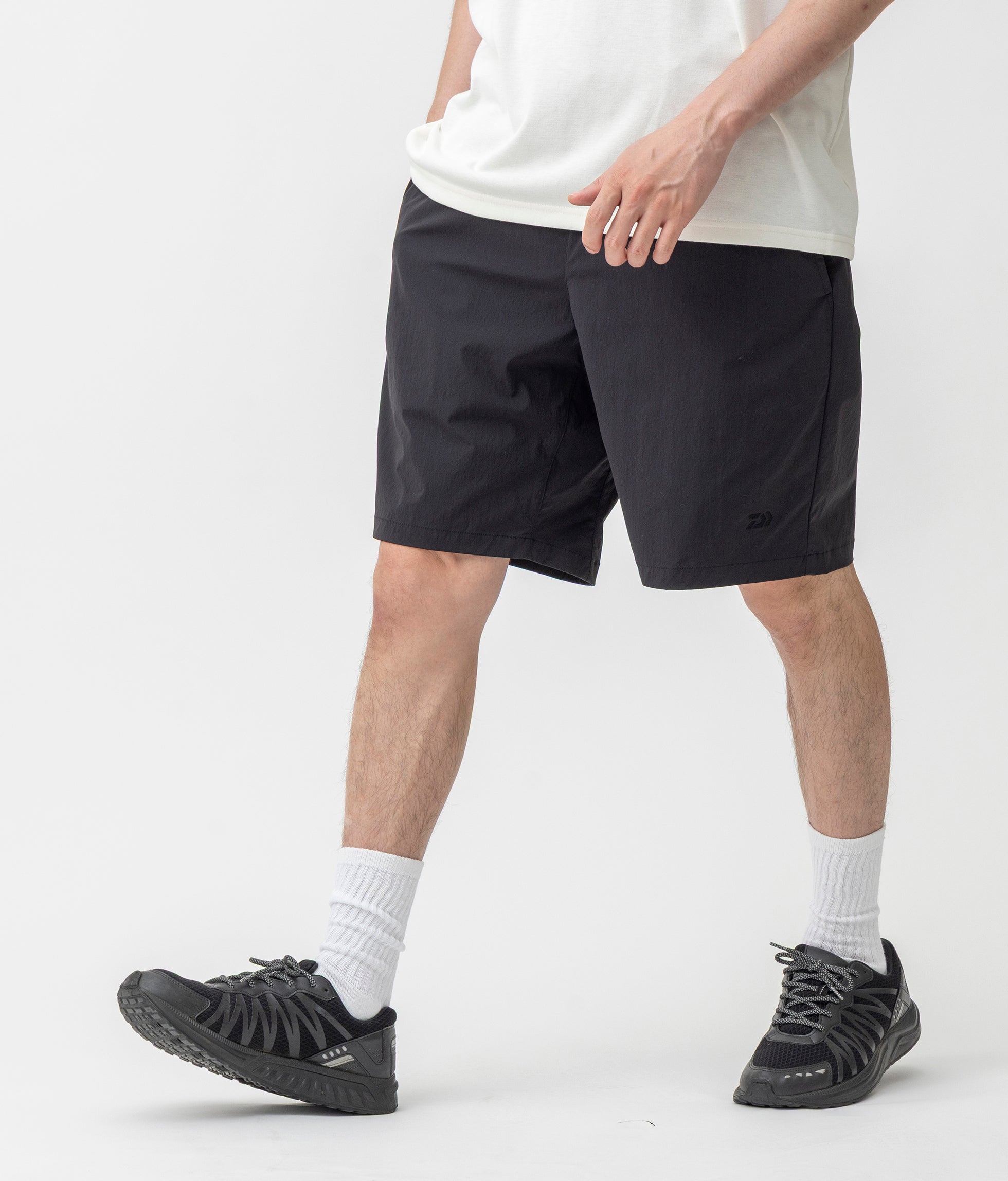BASIC SHORTS