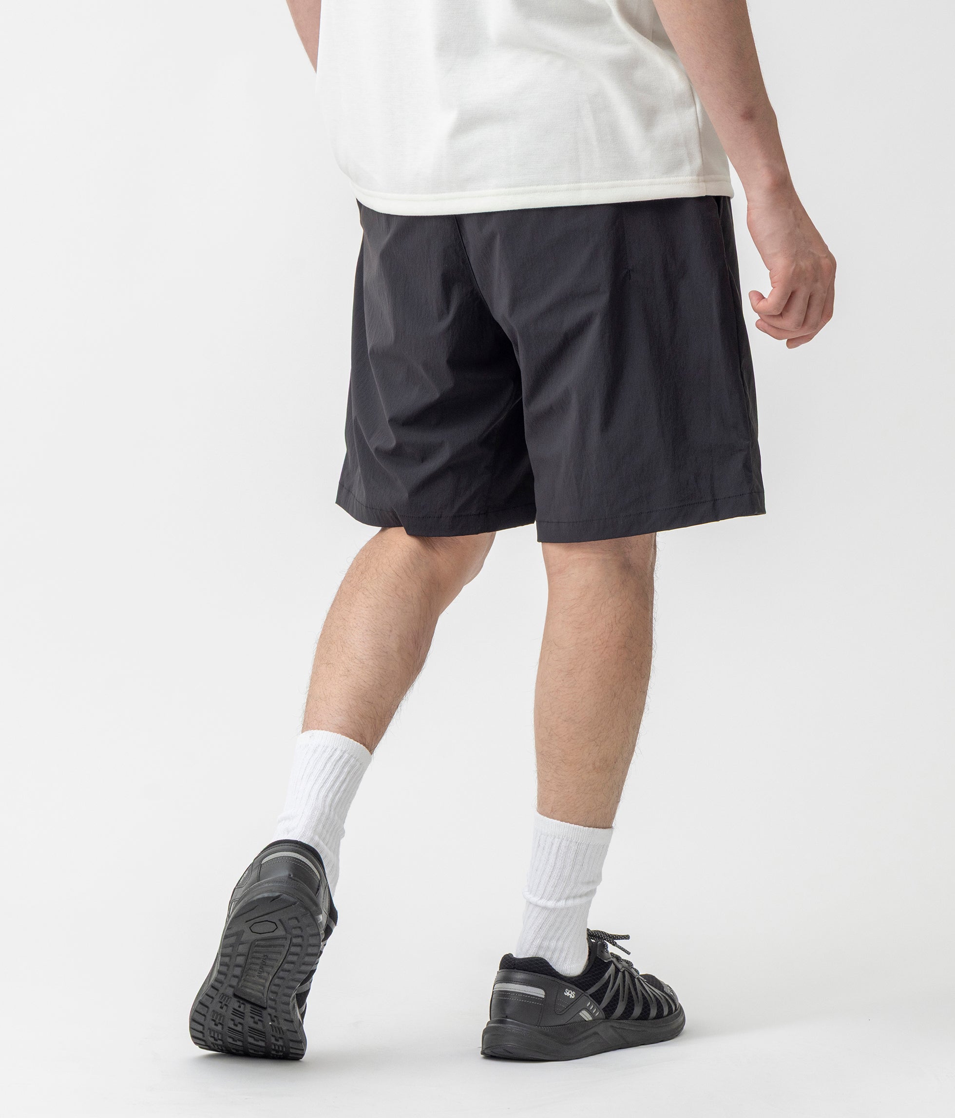 BASIC SHORTS