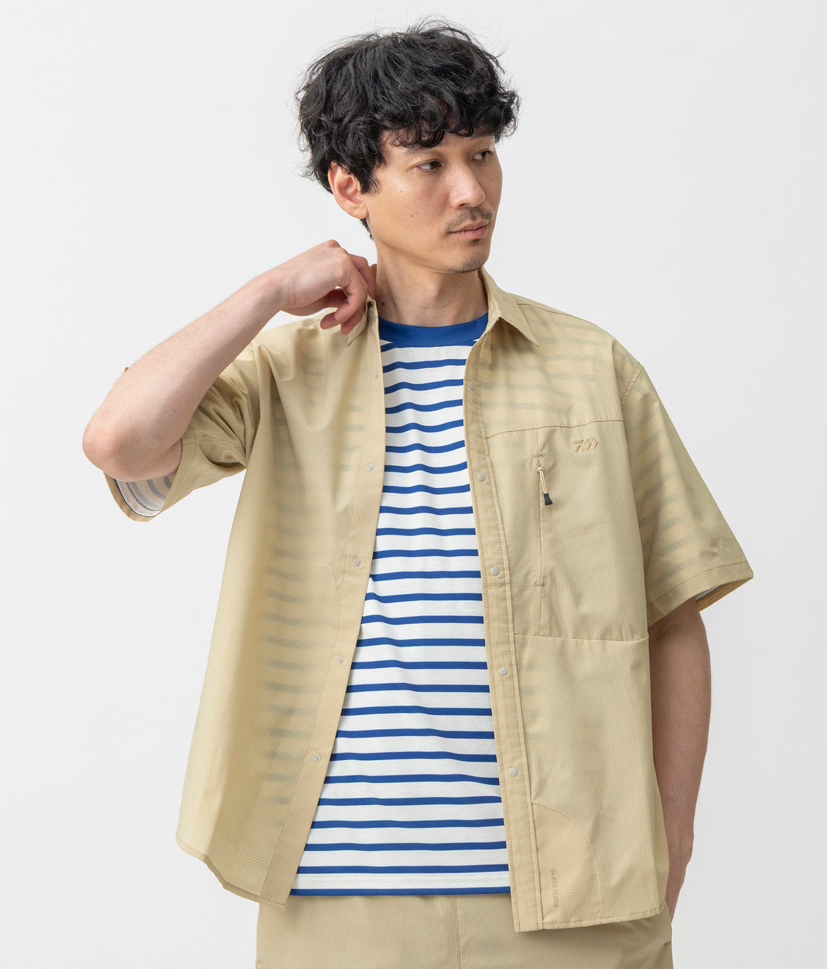model：178㎝, B85, W70, H88 Lサイズ着用