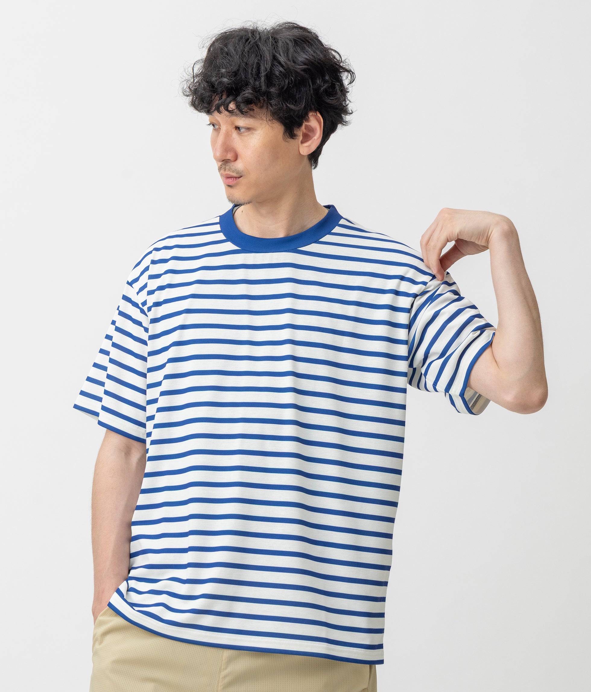 model：178㎝, B85, W70, H88 Lサイズ着用