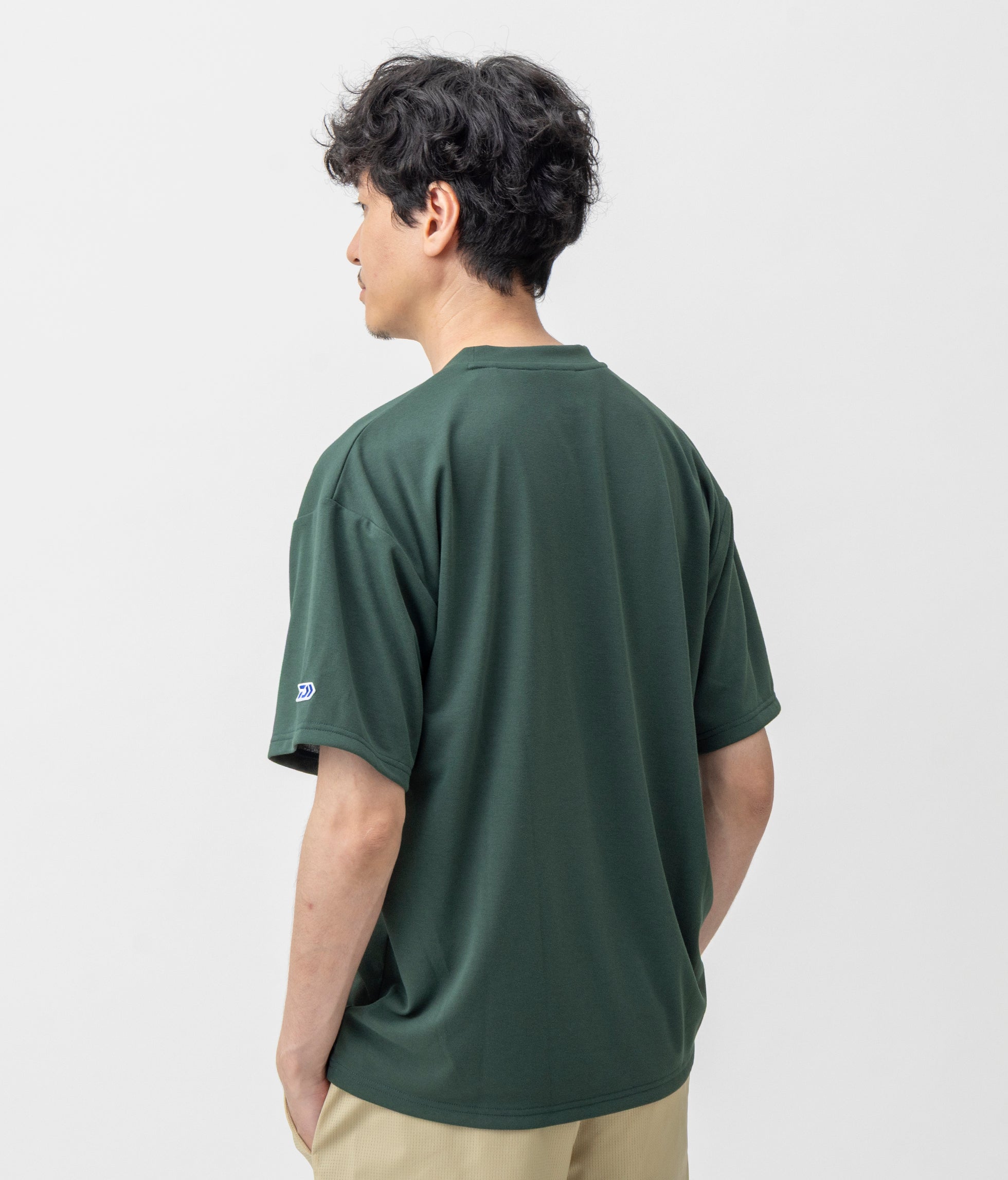 SHADE POCKET T-SHIRT