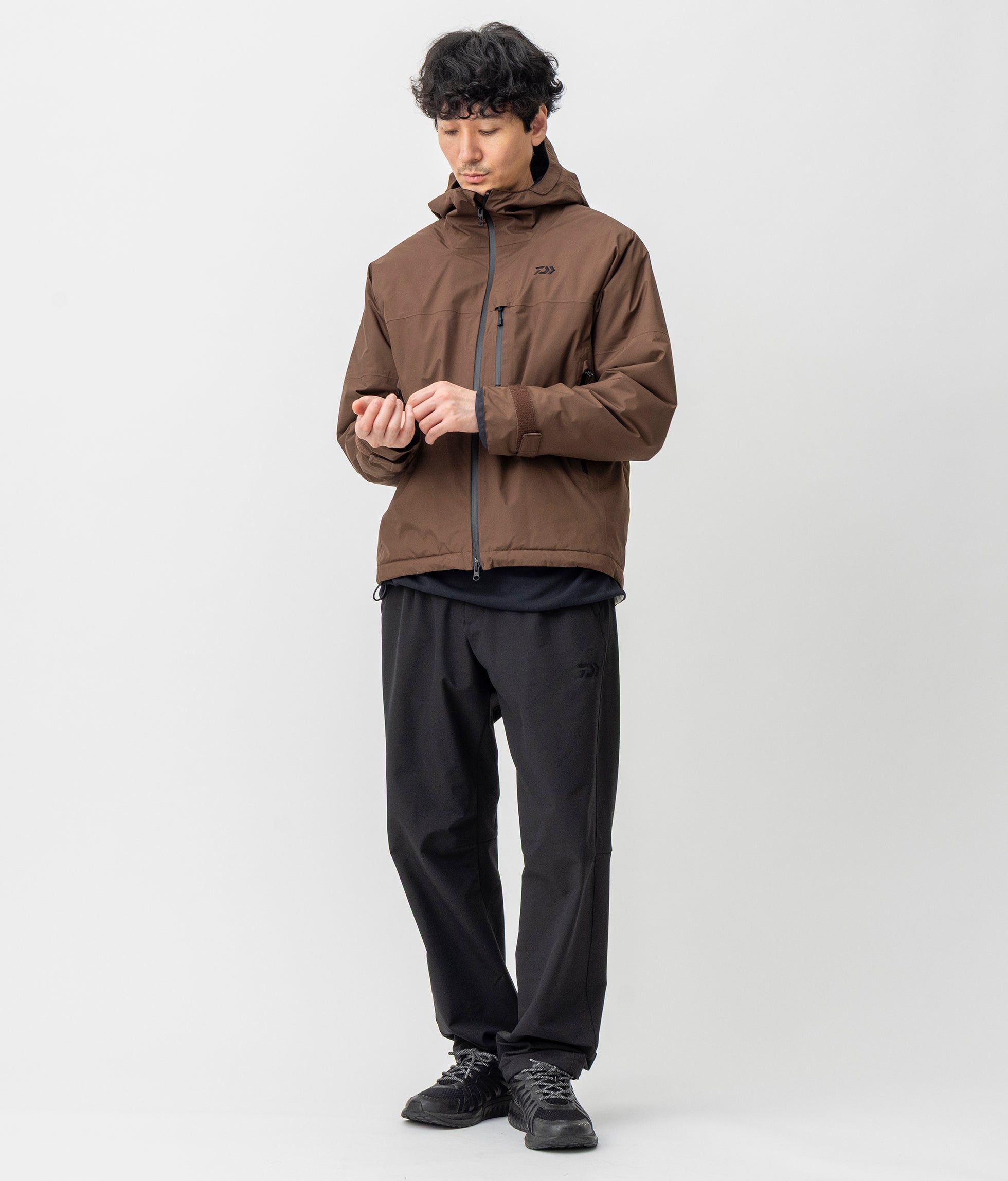 model：178㎝, B85, W70, H88 Lサイズ着用