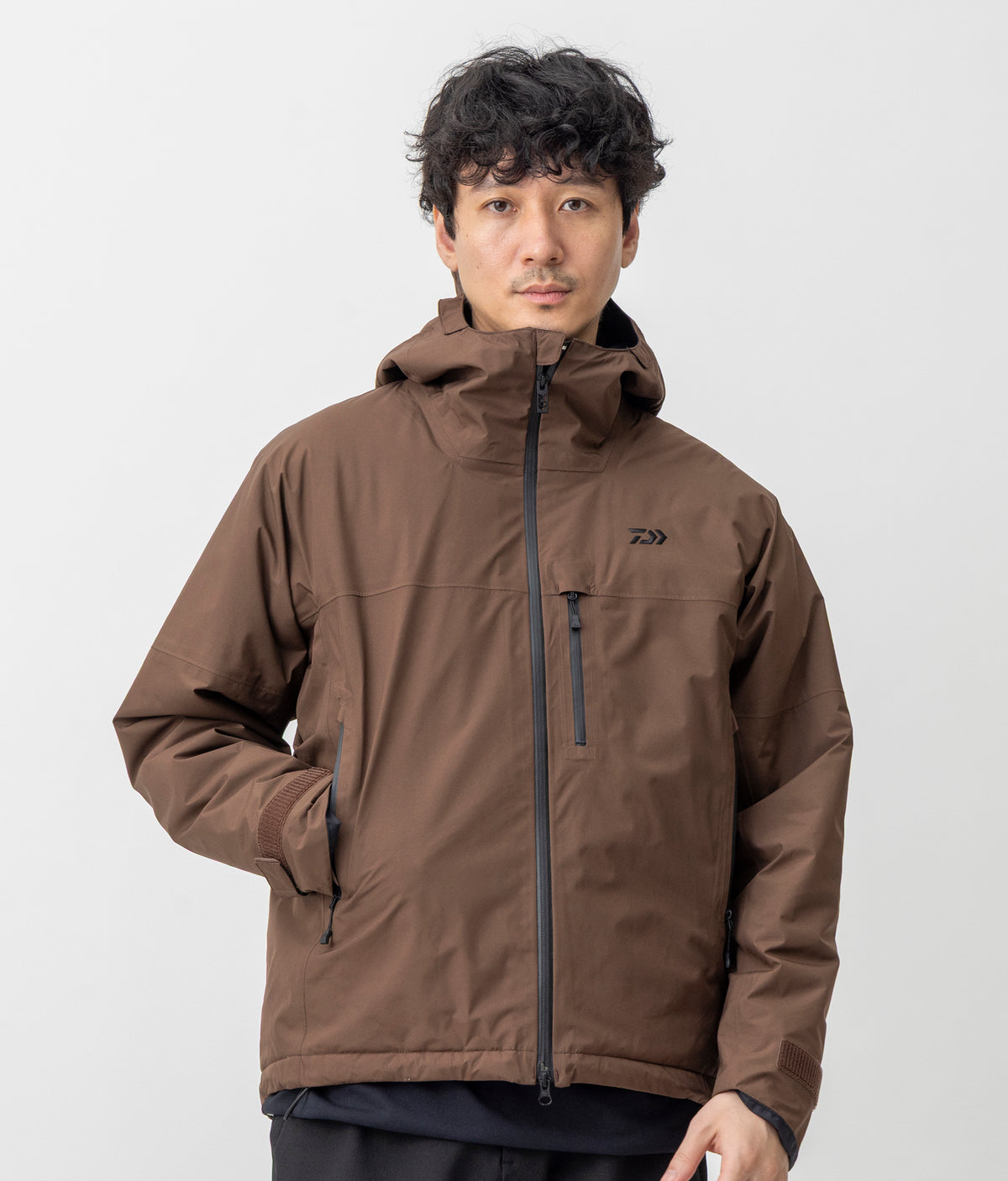 model：178㎝, B85, W70, H88 Lサイズ着用