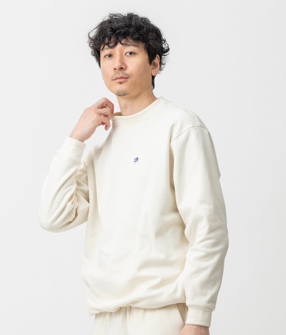 DANRO TECH CREW NECK SWEAT
