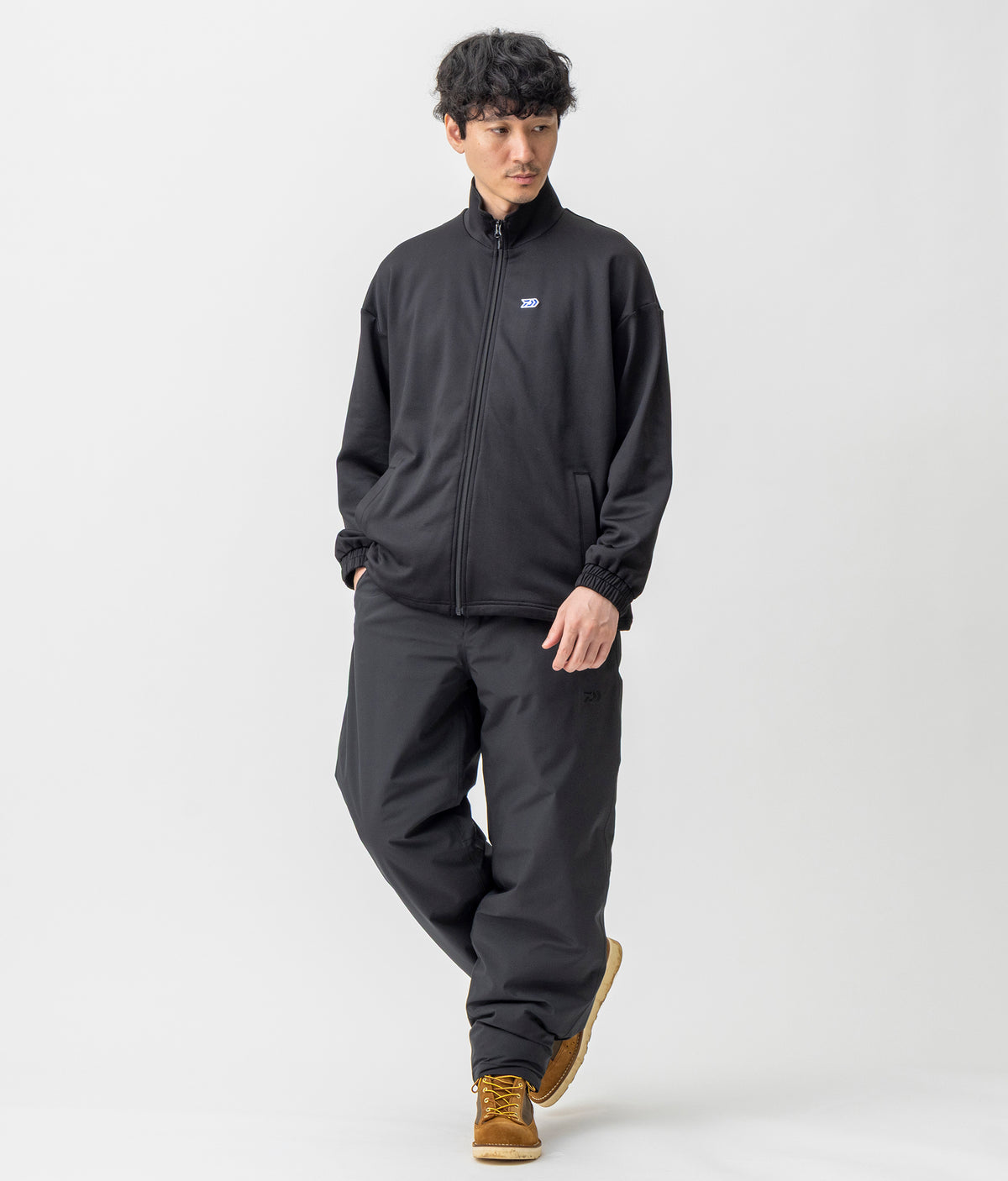 DANRO TECH ZIP UP SWEAT