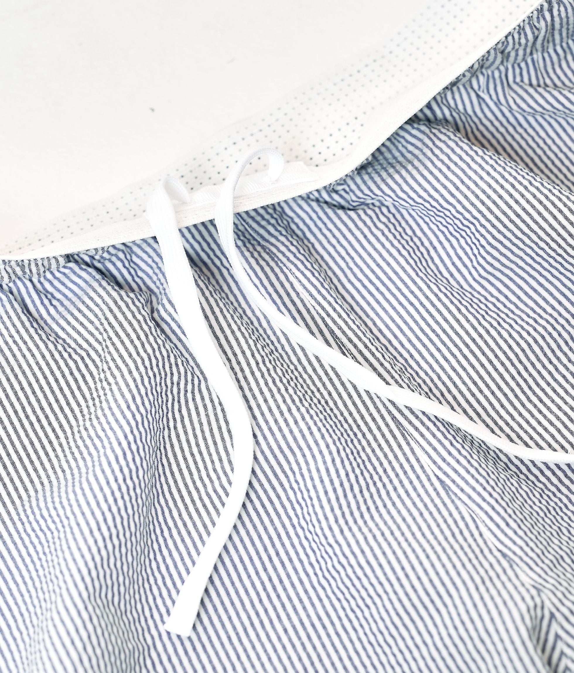 DOT AIR SUCKER SHORTS